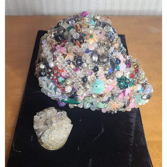 Unique Mosaic‎ Beaded Skull Decor Spooky & Sparkly Art Piece Halloween Creepy - Picture 7 of 13